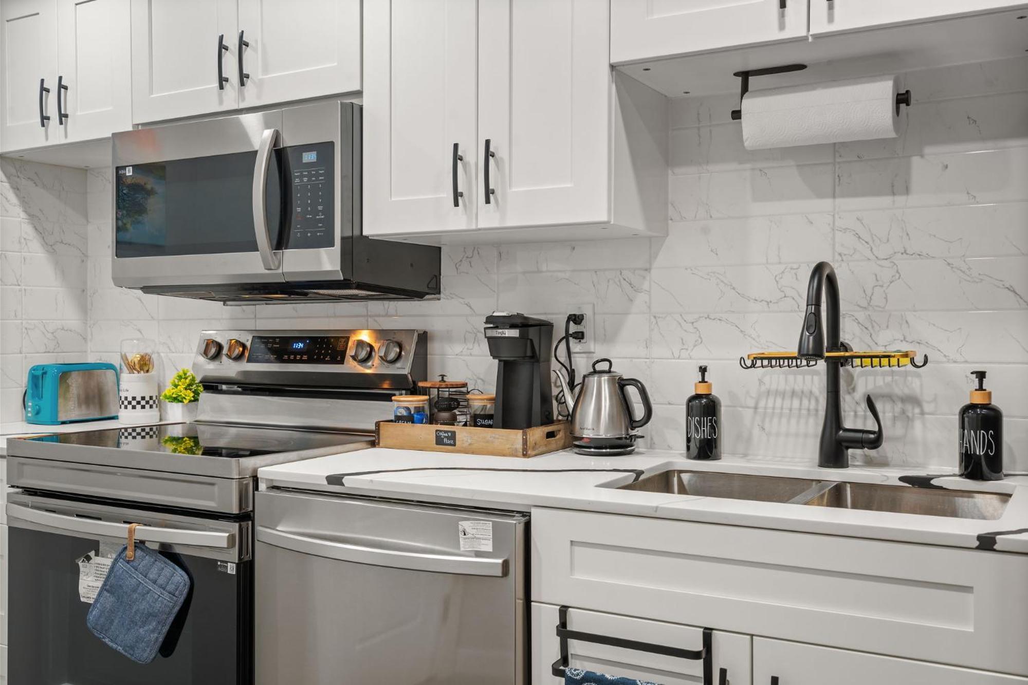 Meriweather - Calgary Breathtaking 1-Bedroom Apartment Ngoại thất bức ảnh